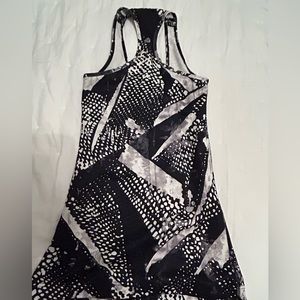 black and white, lululemon, size 4